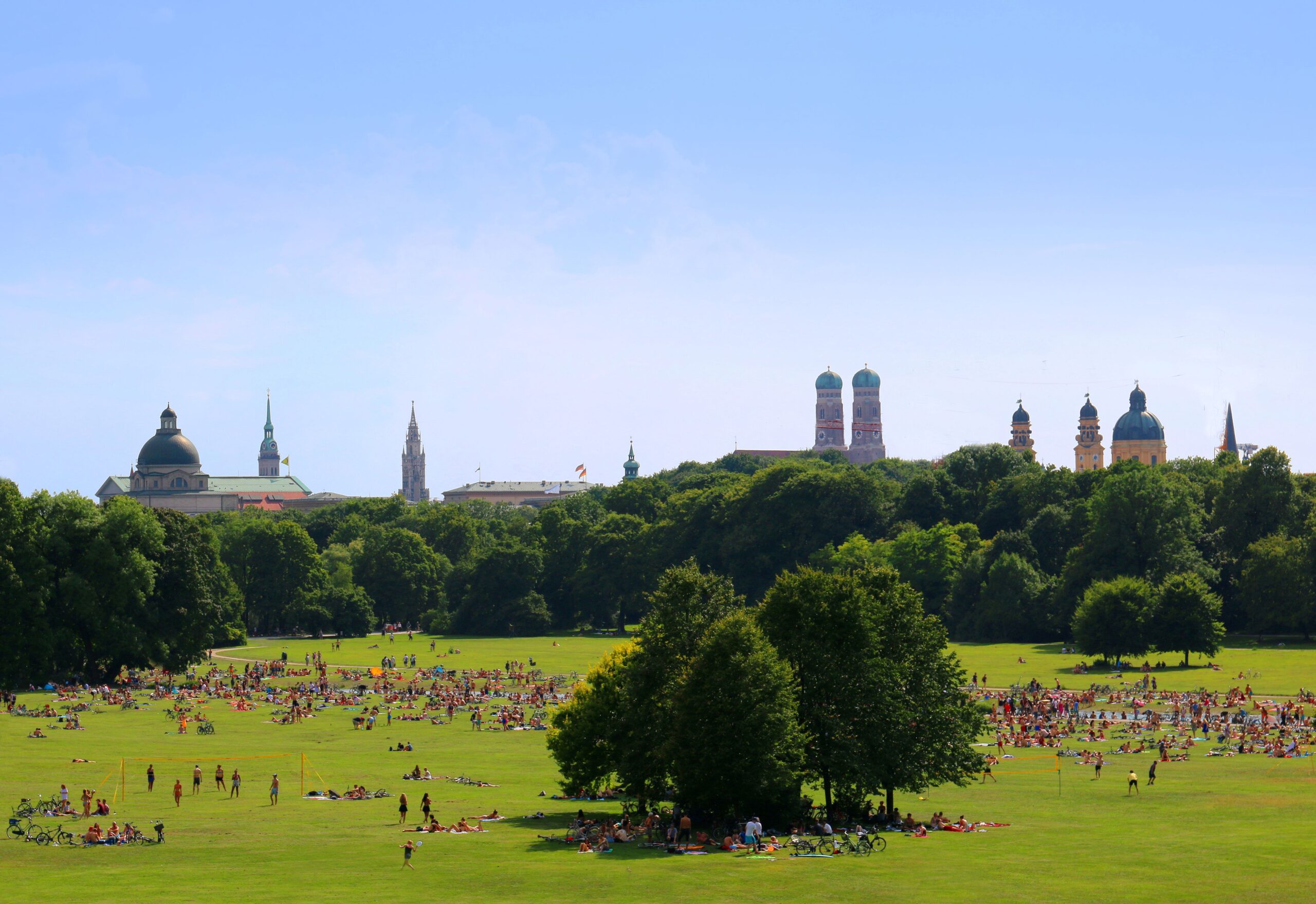 Escort Muenchen_englischer_Garten_Freizeitaktivitaet. 